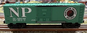 Lionel~O Gauge~Northern Pacific Boxcar #6464396 W/Die-Cast Trucks! - Picture 1 of 6