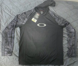 Men's Oakley Camo Hydrolix Agility Hooded LS Athletic Shirt s/M, Camo Shorts s/M - Picture 1 of 5