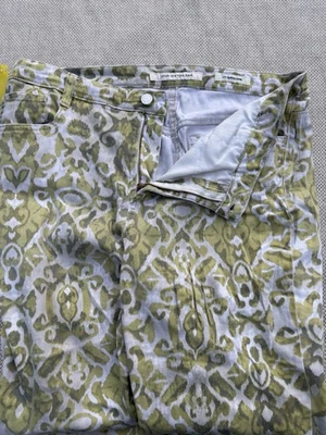 Women’s Jones New York Jeans City Cuffed Capri Size 14W Cotton Jeans - Image 1 of 4