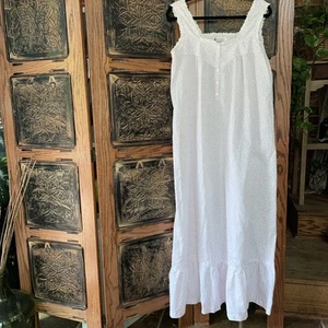 Vintage BARAD & CO. Large Nightgown White Pink Rose Cotton Blend Sri Lanka @1629 - Picture 1 of 7