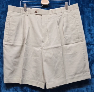 Cutter & Buck Shorts Mens 42 Khaki Pleated Golf Outdoor Casual Mens - Image 1 of 4