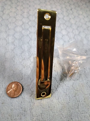 Tirador de puerta de bolsillo Baldwin Edge Foto 1 de 3