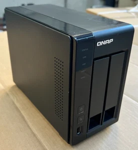 QNAP TS-219P II Turbo NAS Marvell @2GHz 512MB RAM 16MB Flash 2x Caddys - Bild 1 von 4