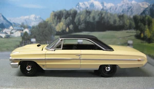 Ford Galaxie 500 XL 427 1964 ¡Lágrima! Coche de juguete Galaxy 7,0 L Fairlane 1963 fundido a presión - Imagen 1 de 12