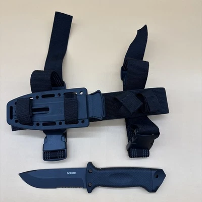 Gerber Fixed Blade Combat Tactical Knife With Sheath And Leg Holster - Image 1 of 4
