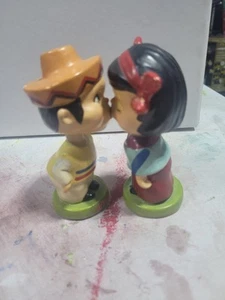 Cabezas Bobble Besando Vintage Exclusivas Ver Fotos - Imagen 1 de 8