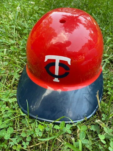 VTG MLB Minnesota Twins Baseball Adjustable Batting Helmet 1970's Cover