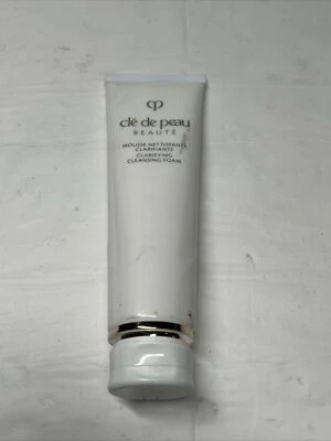 Espuma limpiadora clarificante Clé De Peai Beauté 4,6 oz Foto 1 de 3