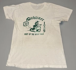 Camiseta De Colección Dubliner Road Race 1989 Boston Lowell Mass Irish Leprechaun S-M - Imagen 1 de 7