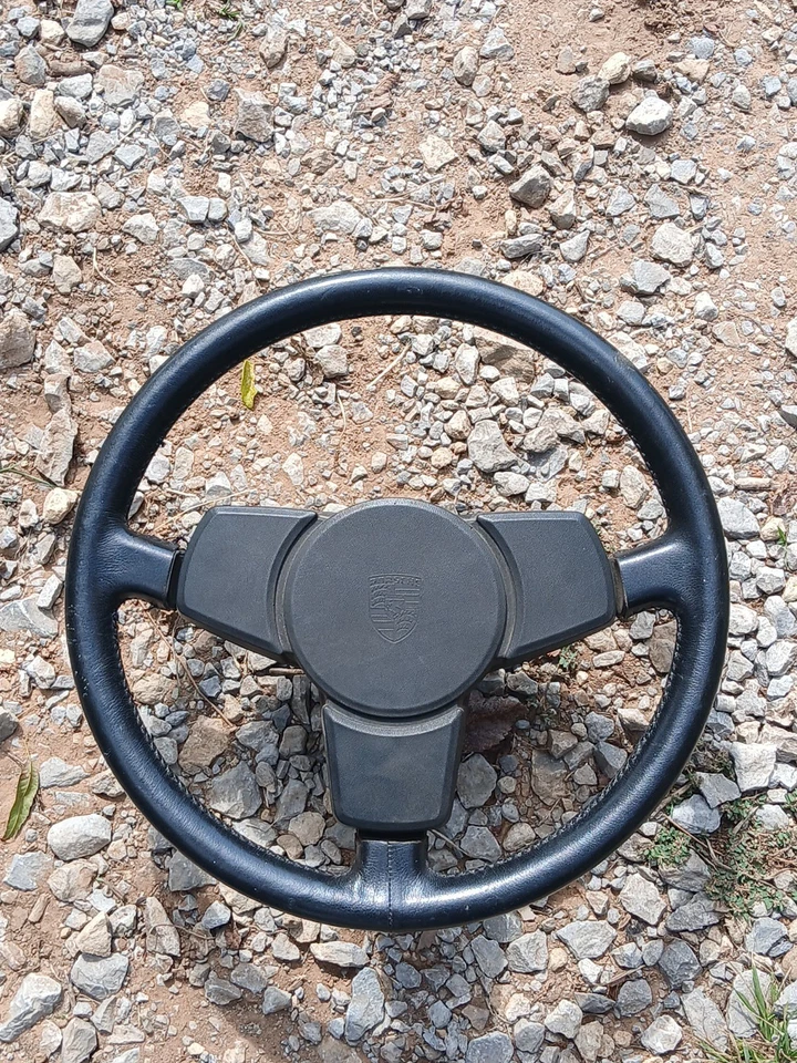 Volante Porsche 1980 cuero (modelo no confirmado - (ver fotos) (leer) Foto 1 de 4