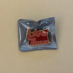 Pin insignia de amor de la ciudad de la biblioteca de la ruina Oburuina - Imagen 1 de 1