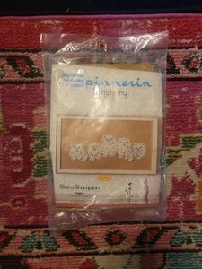 VTG NIP NOS Spinnerin Stitchery embroidery Kittens craft kit Elaine Thompson cat - Picture 1 of 2
