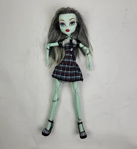 Monster High 17 inch Frightfully Tall Frankie Stein Doll with Clothes & Shoes - Picture 1 of 10
