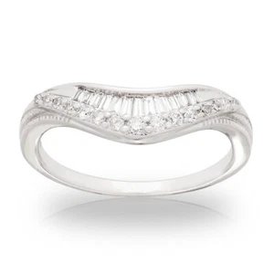 Anello osso dei desideri in oro bianco 18 kt 0,22 ct baguette e diamanti taglio tondo - Foto 1 di 5