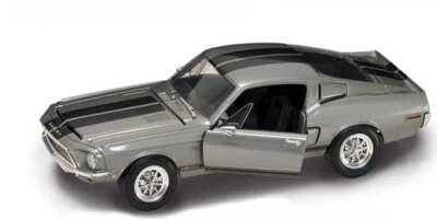 Ford Mustang Shelby GT 500KR King Of The Road 1968 Collectible Car 1/18 - Image 1 of 4