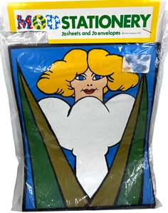 Vintage 1970er Mod Schreibwaren Set Groovy Blonde Frau & weiße Blumen 11" - Bild 1 von 5