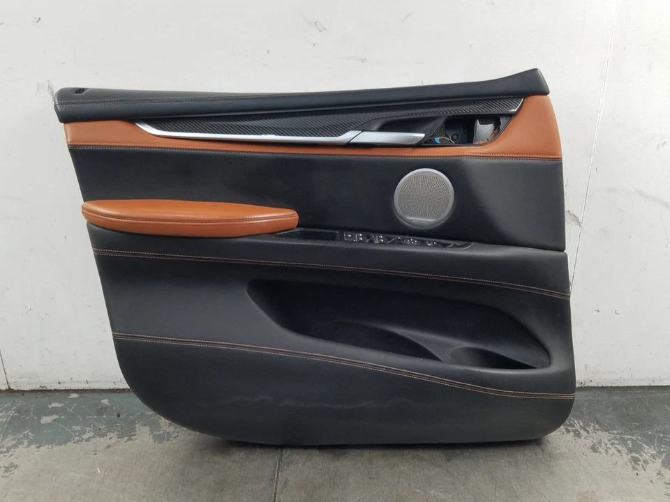 Левая передняя панель водительской двери 2017 BMW X5M F85 NO0597 LL6 - Изображение 1 из 4