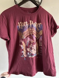 Harry Potter And The Sorcerers Stone XL Youth Tee Short Sleeve Wizarding World - Picture 1 of 3