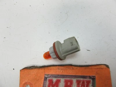 TURN SIGNAL SIDE MARKER FENDER LIGHT BULB SOCKET LAMP for MAZDA TRIBUTE ESCAPE - Image 1 of 4