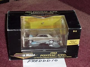 Ertl 1965 Pontiac GTO Hardtop Gold 1/64 mit Vitrine  - Bild 1 von 4