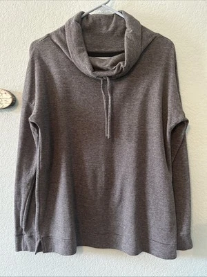 Moletom feminino Talbots cinza e preto listrado gola capuz tamanho médio - Imagem 1 de 4