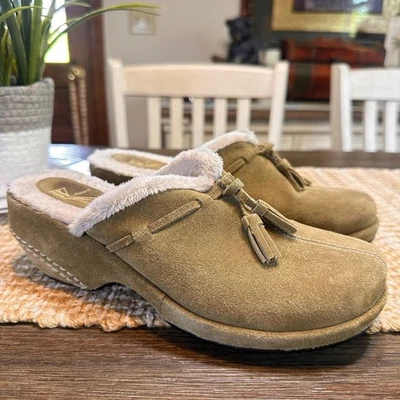 White Mt Womens Mossy Beige Suede Leather Faux Fur Lined Clogs MulesShoes 8 - Image 1 of 4