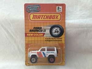 MATCHBOX MB 39 FORD BRONCO II BEACH PARTROL USA ISSUE - ON CARD - Picture 1 of 2