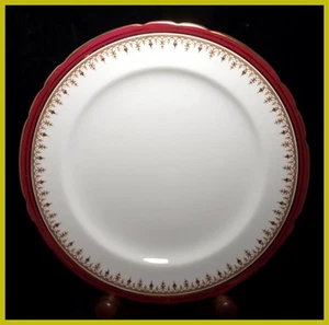 Aynsley Durham Red 9 1/4 Inch Luncheon Plates - B1646 - Imagen 1 de 1