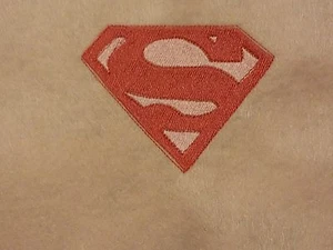 Manta bordada personalizada Super Girl 36x58 pulgadas - Imagen 1 de 1