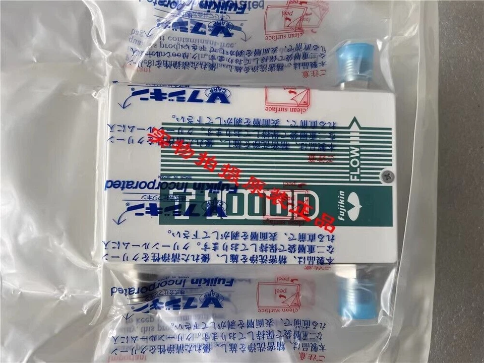 1 Pc. New FUJIKIN Flowmeter FCST1005MFD-4J2-F200-SIH4-D08  J-E7KS-000 - Image 1 of 1