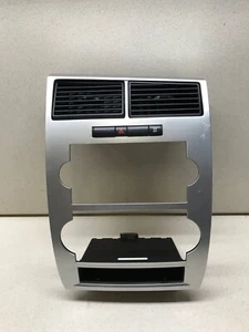 2005 2006 2007 Dodge Charger Radio Bezel Dash Trim Panel Factory Vents - Bild 1 von 3