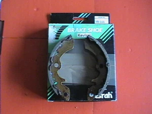 VESRAH VB320 FRONT BRAKE SHOES EBC S625 SUZUKI LT230 LTF230 LT250 LT300 1985-89 - Picture 1 of 2