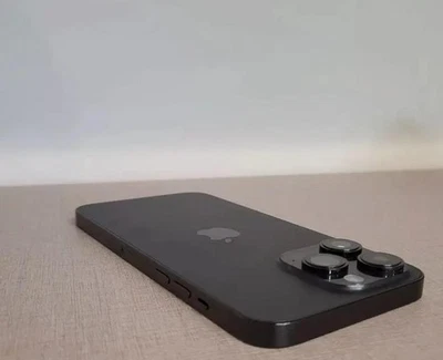 Apple iPhone 14 Pro Max - 256GB - Viola Scuro (Sbloccato) - Immagine 1 di 4