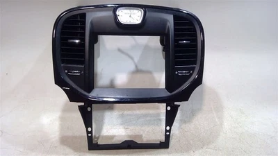 300 2014 bisel de tablero 490263 Foto 1 de 4