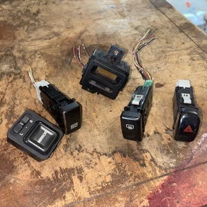 1998-2004 Isuzu Rodeo Dash Clock , Mirror Control, Cruise Control And More - Picture 1 of 11