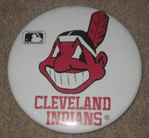 VINTAGE 1979 - 1985 CLEVELAND INDIANS ☆RED LETTERS VARIATION☆ 3 1/2" PIN BUTTON - Picture 1 of 1