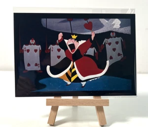 Villanos Disney: Reina de Corazones (Alicia en el País de las Maravillas-¡Rara postal! 3,75 x 4,5" - Imagen 1 de 2