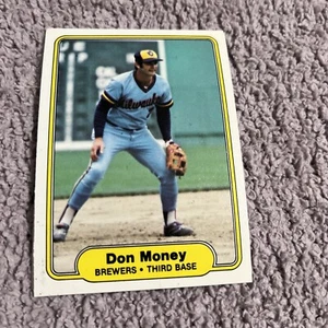 Fleer #149 Don Money Milwaukee Brewers 1982 - Imagen 1 de 1