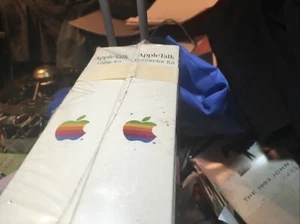 Vintage Apple Talk kable i zestawy złączy 2 nieotwarte M 2010 i 2014 Znalezienie spadku - Zdjęcie 1 z 4
