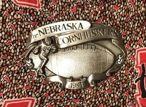 vintage 1984 Nebraska Cornhuskers Football Belt Buckle Siskiyou/ Limited Edition Cover