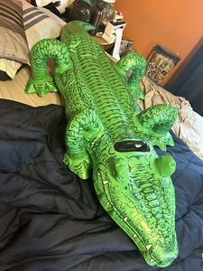 Intex U Shape Lil Gator Ride On (1999) - Bild 1 von 3