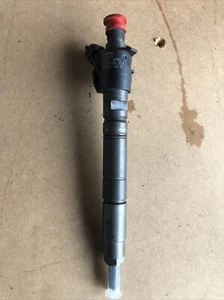 Volvo Xc70 Xc60 2.4 D5 Fuel Injector 31272690 - Picture 1 of 4