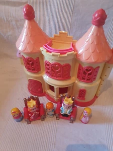 ELC Happyland Fairytale Fantasy Palace+Figures - Picture 1 of 7