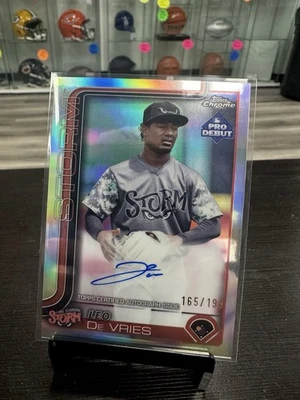 2025 Topps Pro Debut Baseball Leo De Vries Refractor Chrome Auto /199 #PDC-17 JS - Image 1 of 2