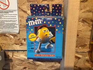 Altoparlante interno radio AM/FM personaggio giallo M&M's (nuovo) - Foto 1 di 2