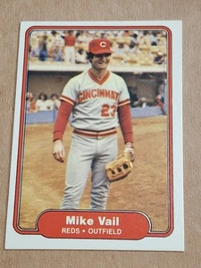 1982 Mike Vail Fleer Baseball Rookie RC Karte #84 Cincinnati Reds Cubs Mets - Bild 1 von 3
