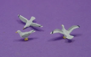 ARTTISTA 3 PAINTED SEAGULLS #1566 O SCALE On3 On30, On2 BIRDS SCENERY DETAIL - Picture 1 of 2