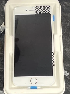 Original iPhone 7 Genuine LCD  Apple Replacement Screen Display White - Image 1 of 4