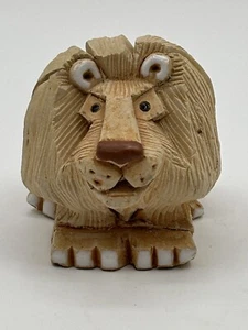 Vtg Artesania Rinconada Blue Eyes Lion Hand Carved Figurine Uruguay Signed - Picture 1 of 14