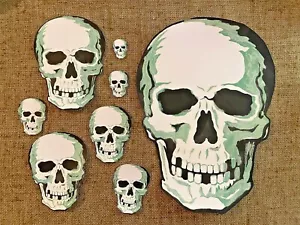Pick Vintage Inspired Glitter Glow in Dark Skull Halloween Cardstock Decoration - Picture 1 of 9